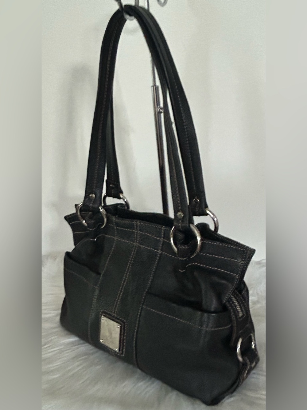 Tignanello Black Leather Shoulder Tote Satchel Multi Pocket Bag everyday tote - Picture 5 of 13
